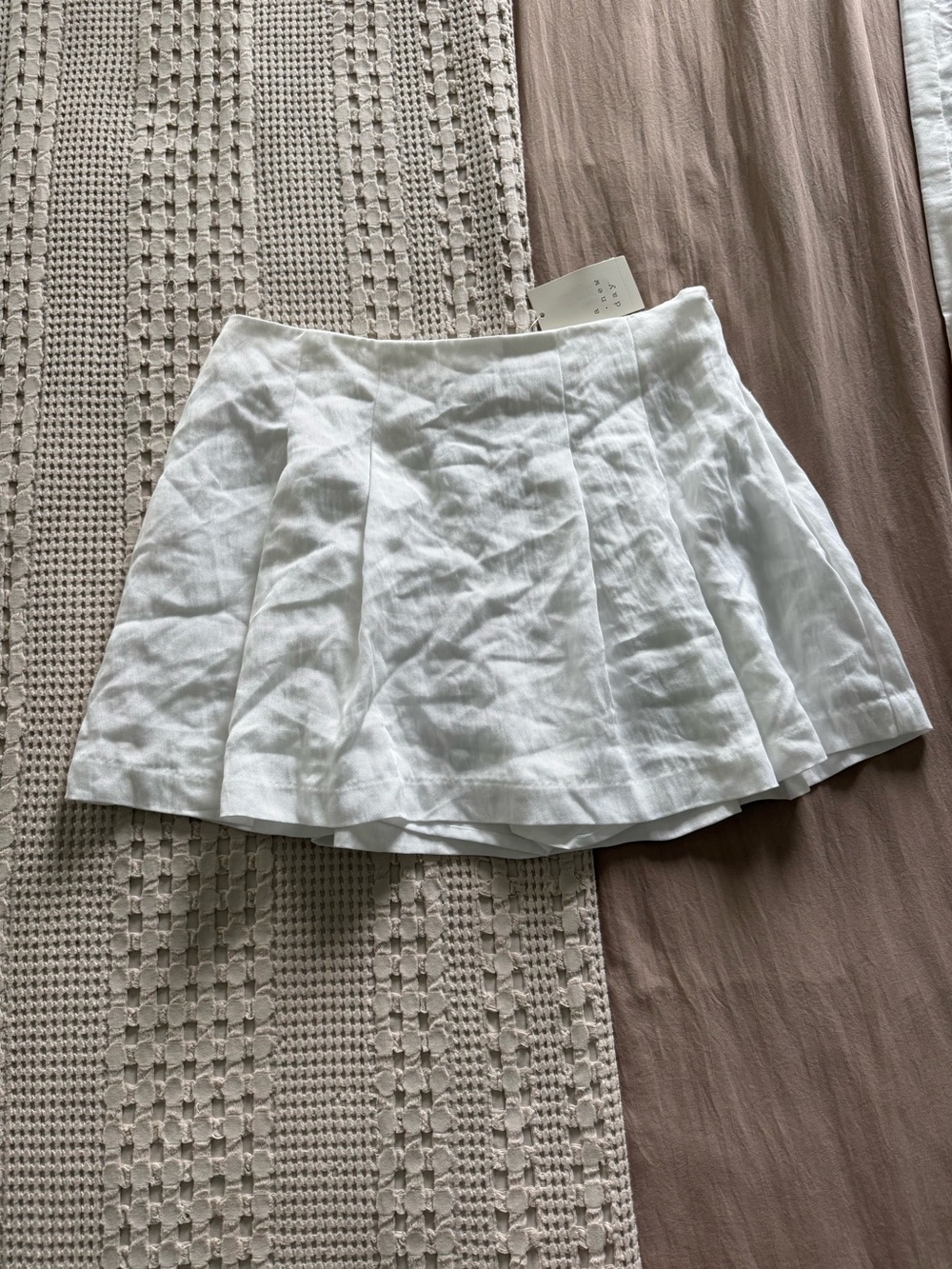 NEW a new day White Pleated Skort Size 8